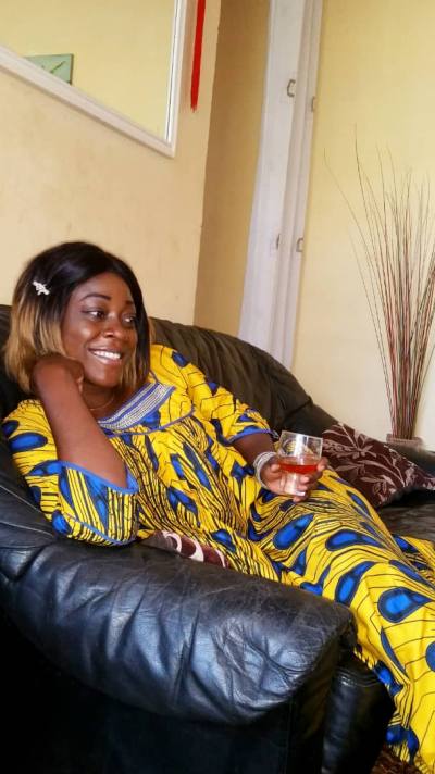 Gaelle 32 ans Yaoundé Cameroun