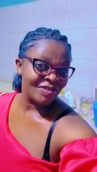 Arlette 38 years Yaoundé  Cameroun
