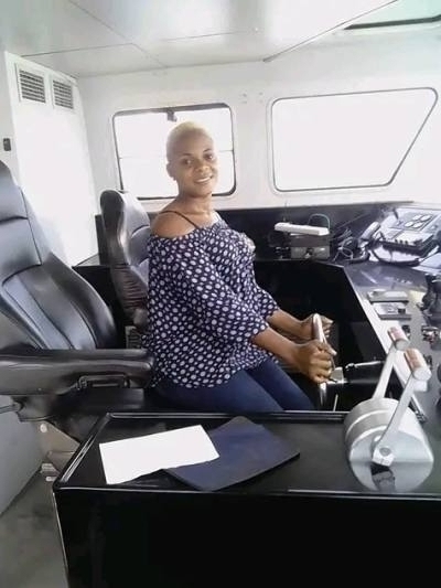 Ingrid 30 Jahre Bassaa Cameroun