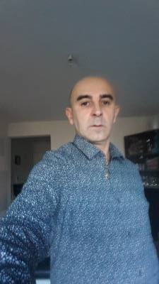 ROBERTO 56 ans Toulouse France