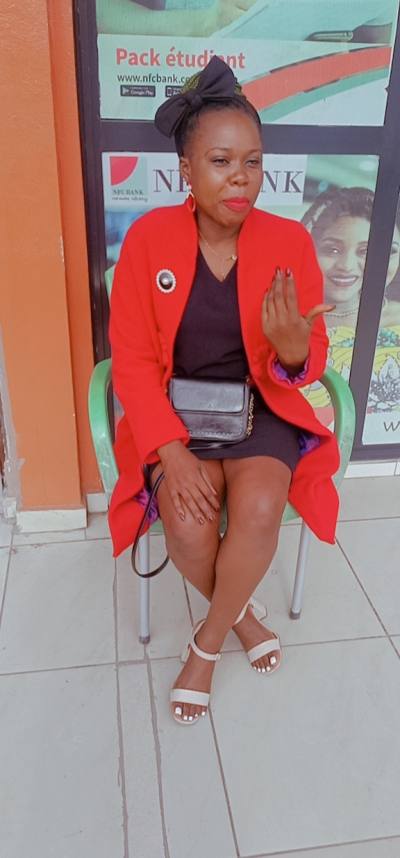 Emma 38 ans Douala Cameroun