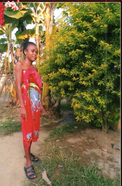 Nanie 25 ans Ambanja Madagascar