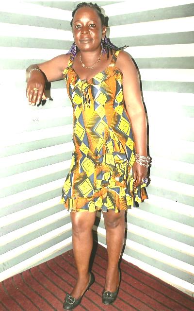 Véronique 53 Jahre Yaoundé Kamerun