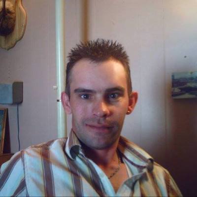 Eric 43 ans Louiseville Canada