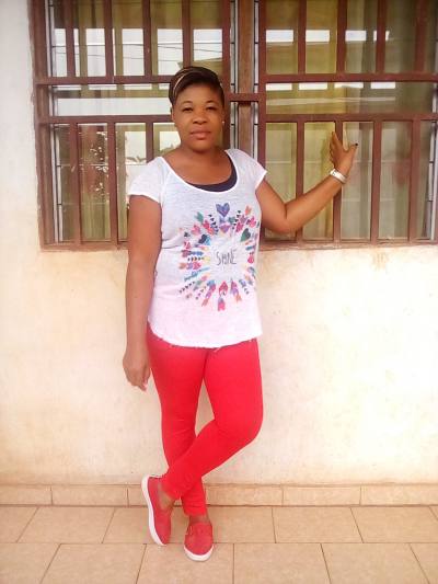 Yvette 40 ans Yaoundé Cameroun