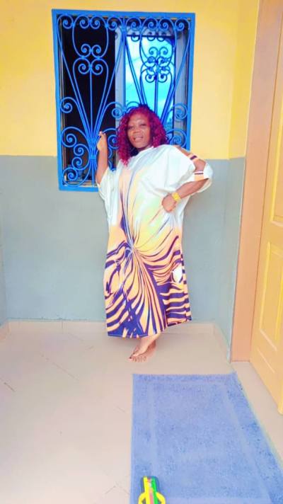 Naomie 36 ans Beti  Cameroun