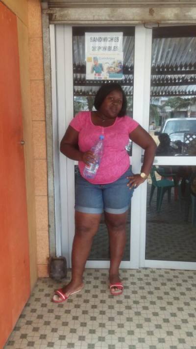 Suzane 41 Jahre Douala Kamerun