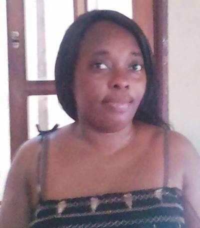 Sandrine 39 ans Libreville Gabon