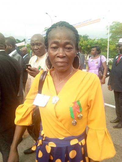 Beatrice 54 ans Douala Cameroun