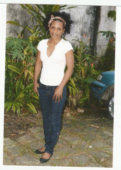 Laure 38 years Yaoundé Cameroon