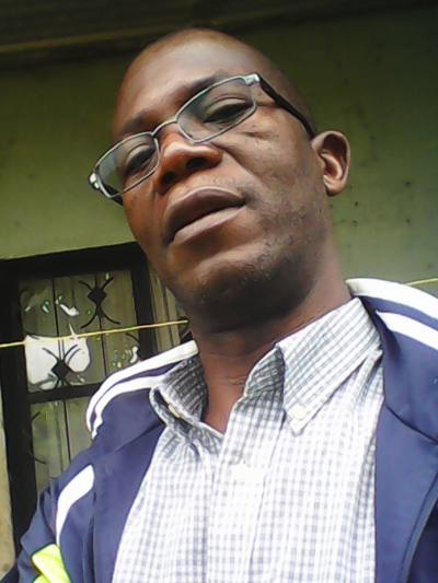Emmanuel 54 ans Edea Cameroun