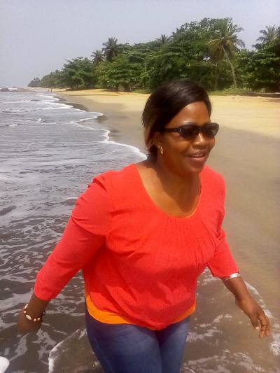Rosy 42 Jahre Douala Kamerun