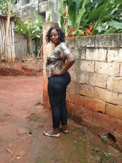 Marie Solange 42 ans Yaounde Cameroun