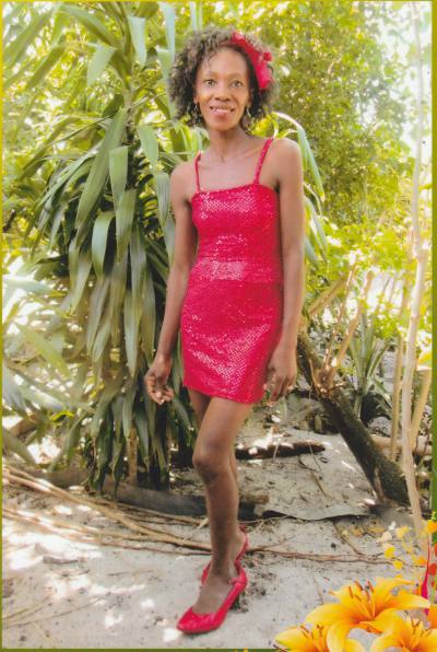 Enoxie 42 Jahre Sambava Madagaskar
