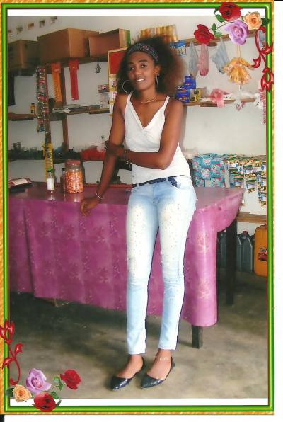 Delphine 51 ans Sambava Madagascar