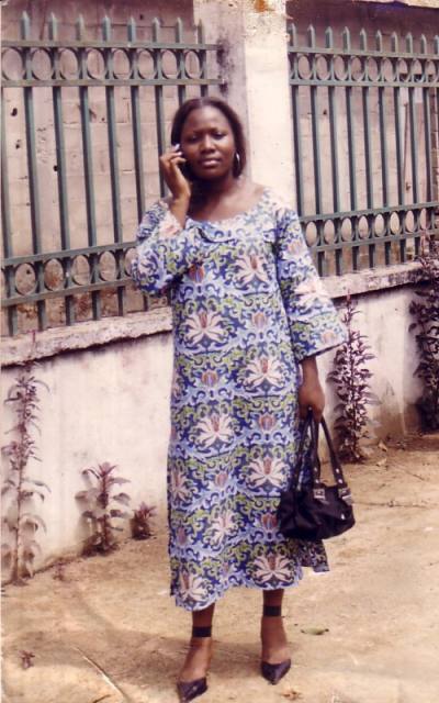 Michele 44 Jahre Yaoundé Kamerun