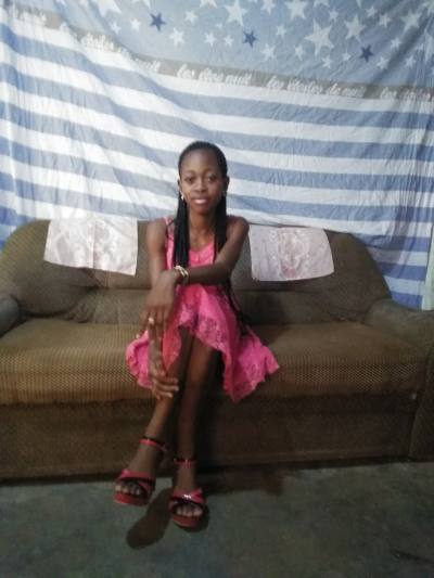 Pascaline 29 ans Yaoundé Cameroun