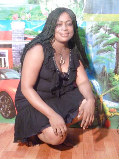 Adrienne 48 ans Yaoundé Cameroun
