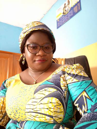 Antoinette 40 ans Mbalmayo Cameroun