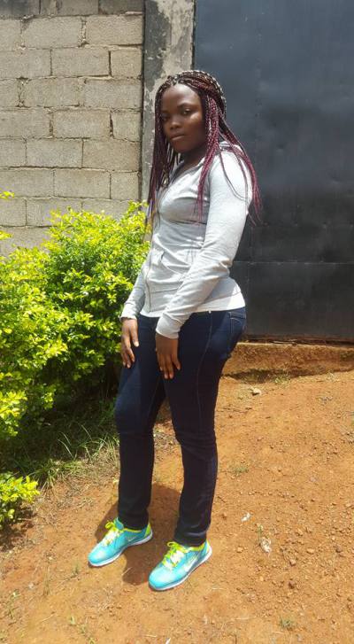 Arlette 30 ans Douala  Cameroun