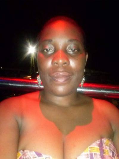 Carole 42 ans Douala Cameroun