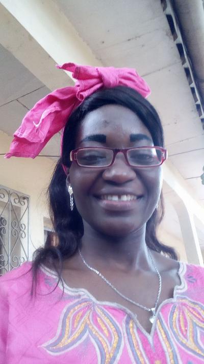 Cecile 37 ans Conplicite Cameroun