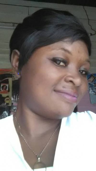 Suzan 31 ans Bamenda Cameroun