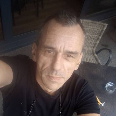 Stephane 53 years Clermont Ferrand France