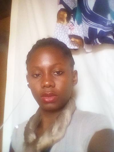 Sandrine 37 ans Yaounde Cameroun