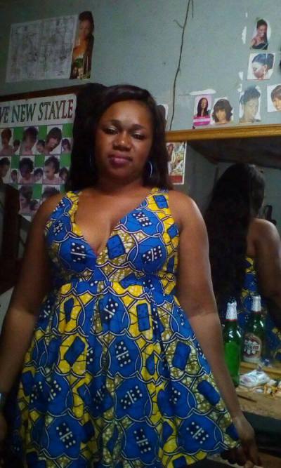 Carine 37 ans Yaoundé Cameroun