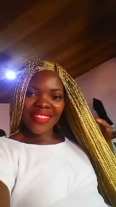 Solange 29 ans Baham Cameroun