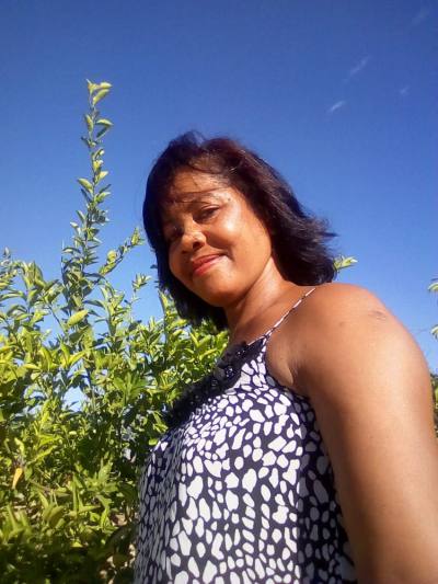 Sylvie 55 ans Tuléar Madagascar
