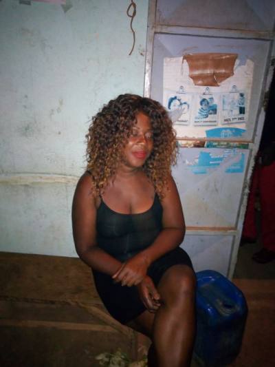 Hermine 46 Jahre Bertoua Kamerun