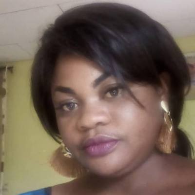 Aimee 40 Jahre Yaoundé Kamerun