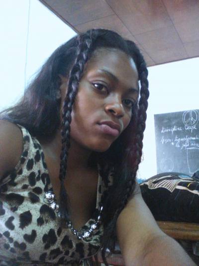 Agnes 31 ans Yaoundé  Cameroun