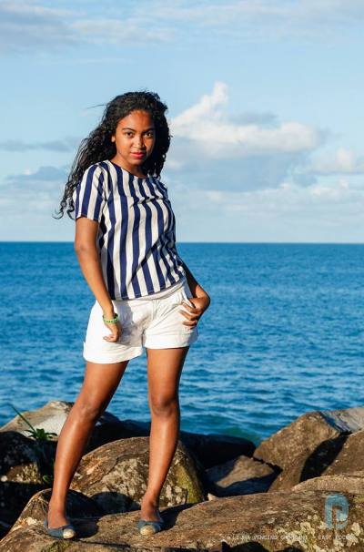 Marie 32 Jahre Toamasina Madagaskar