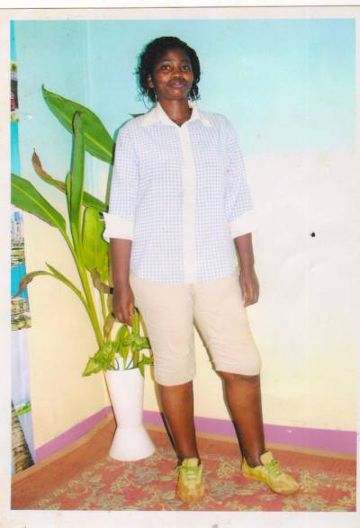Anne  57 ans Esse Cameroun