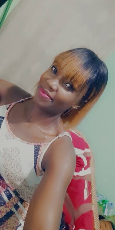 Gabriella 37 ans Yaoundé Cameroun