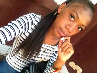 Ariane 22 ans Yaounde Cameroun
