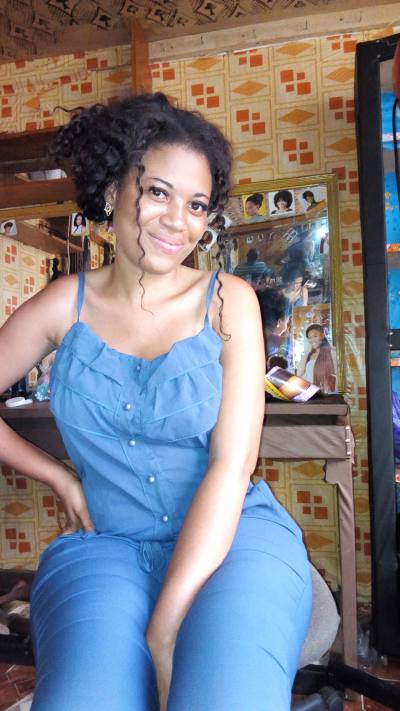 Christelle 32 ans Ekounou Cameroun