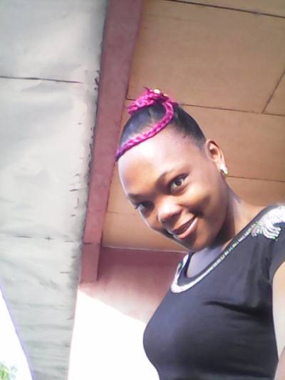 Marie 33 ans Yaoundé Cameroun