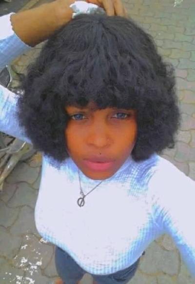Larissa 27 ans Douala Cameroun