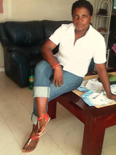 Urielle 40 ans Yaounde Cameroun
