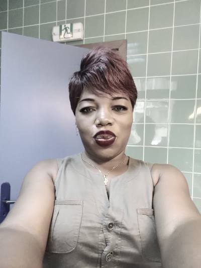 Jess 38 ans Libreville  Gabon