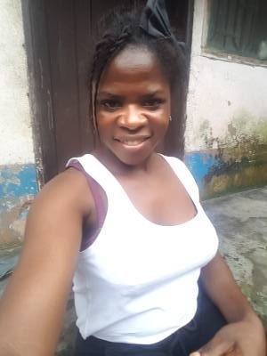 Marie 30 years Yaoundé Cameroon