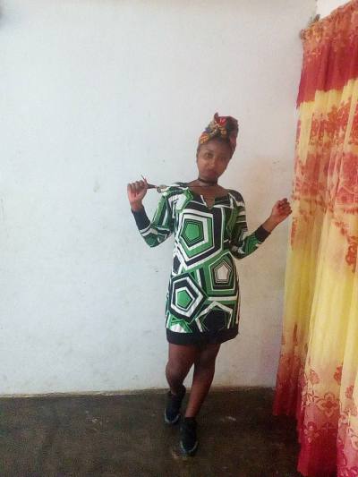 Viviane 32 ans Douala Cameroun