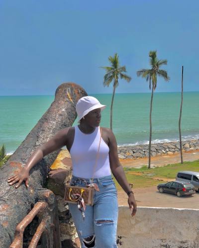 Annie 24 ans Accra  Ghana