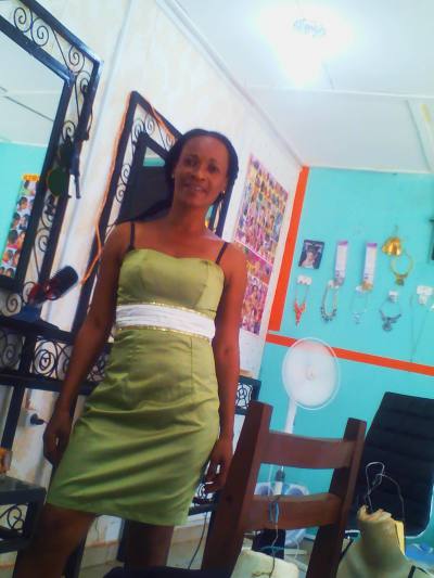 Eugenie 43 ans Yaoundé Cameroun