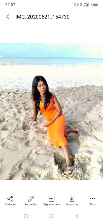 Samirah 38 ans Fenerive Est Madagascar