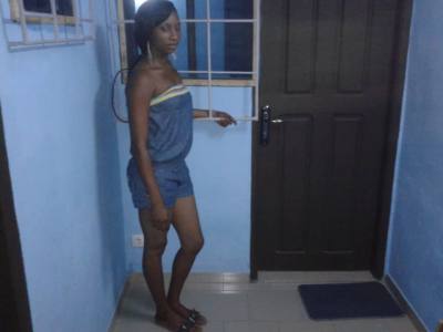 Emilie 33 years Abidjan Ivory Coast